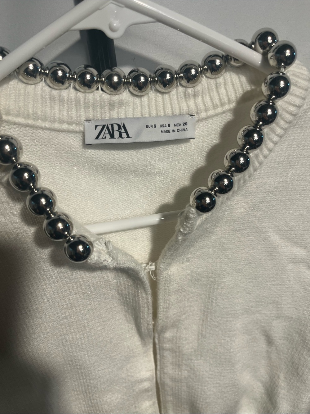 Zara White Short Sleeve w/ Silver oversized metallic silver Beaded Neck Cardigan - Picture 10 of 10